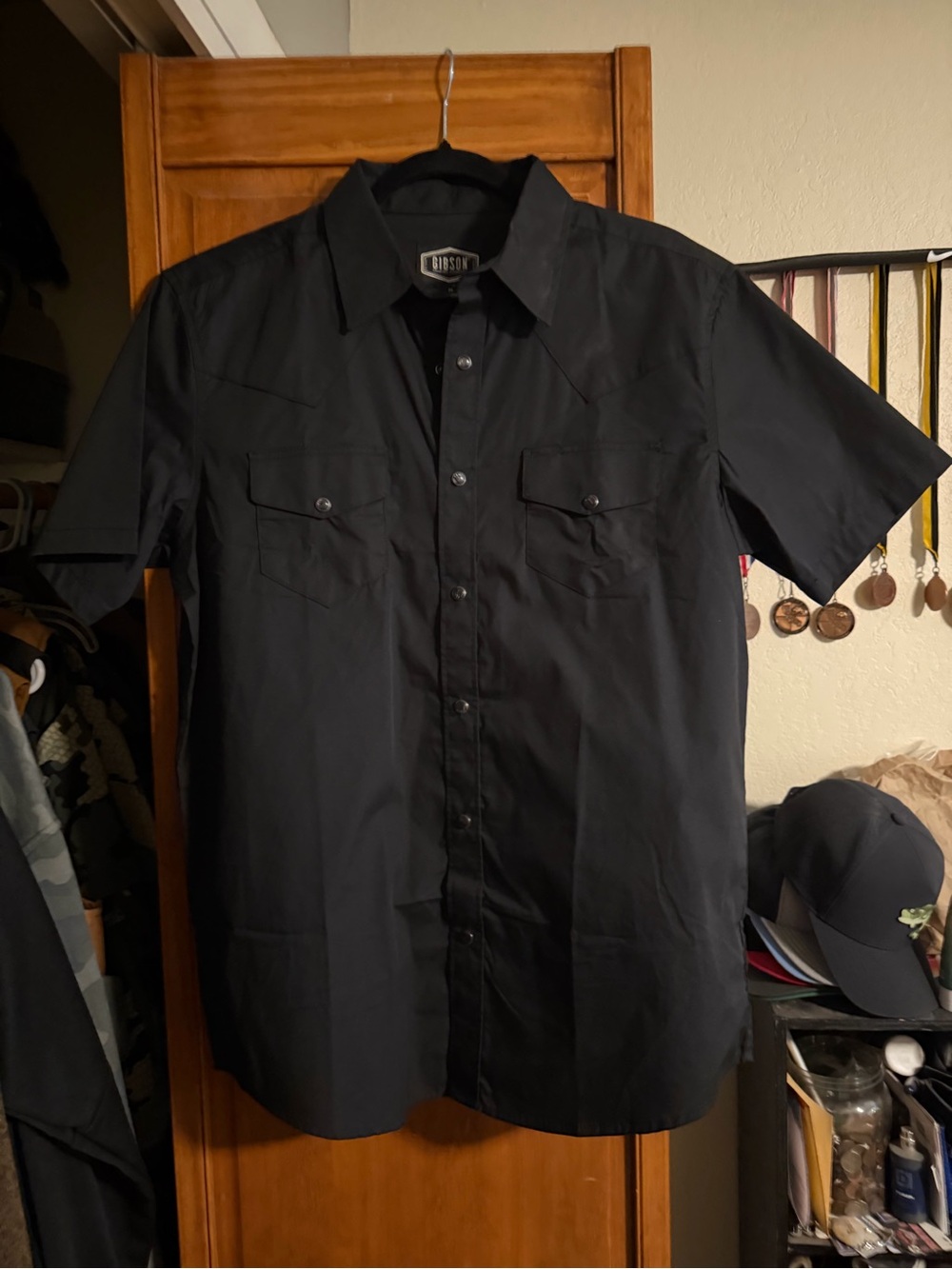 Gibson Men's Short Sleeve Button-Down Shirt in Black
